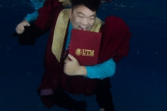 Underwater graduation