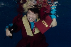 Underwater graduation