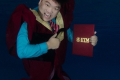 Underwater graduation